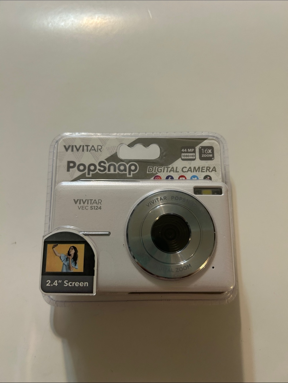 Vivitar PopSnap VEC S124 White Digital Camera - Compact 16x Zoom
